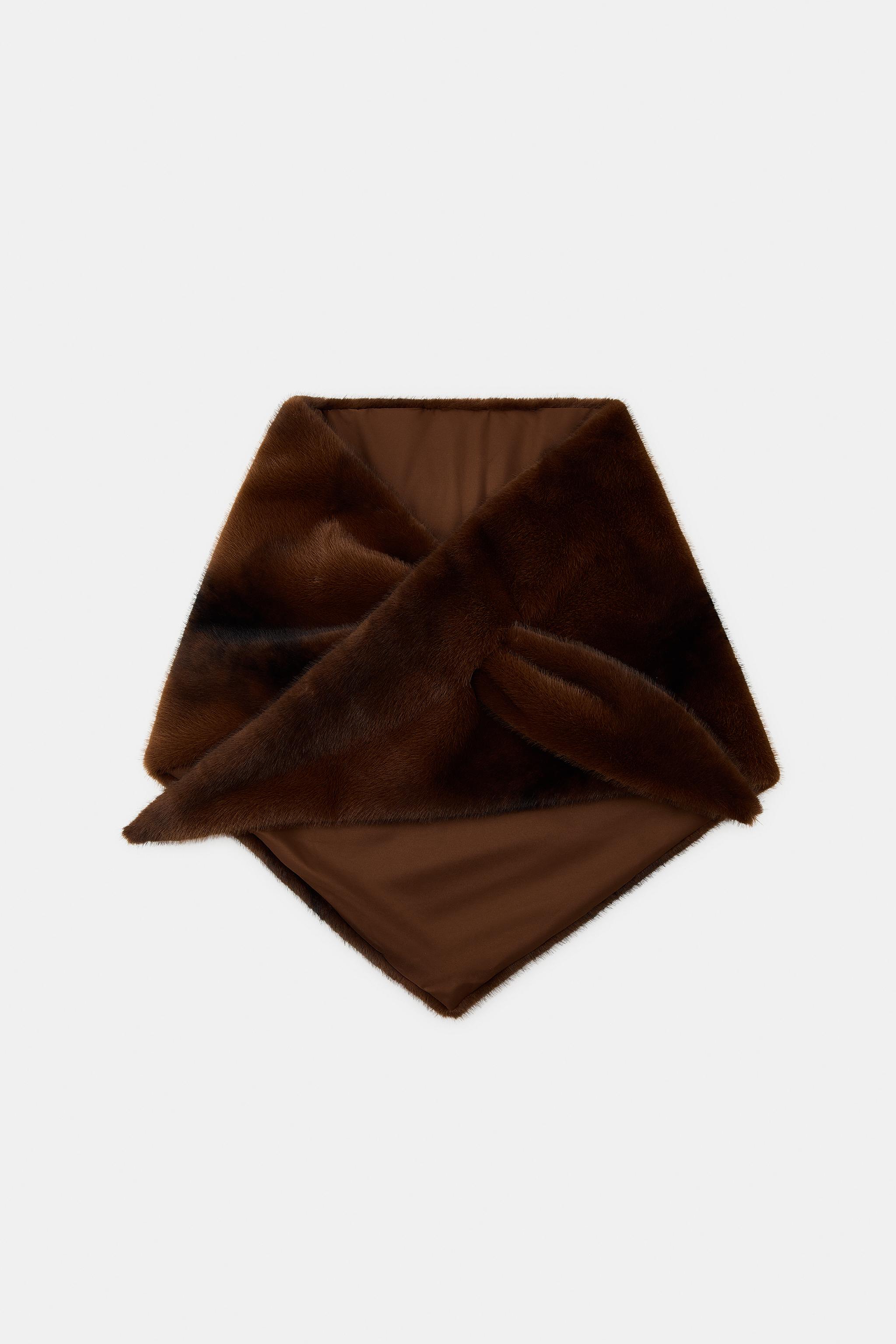 FAUX FUR TRIANGULAR SCARF